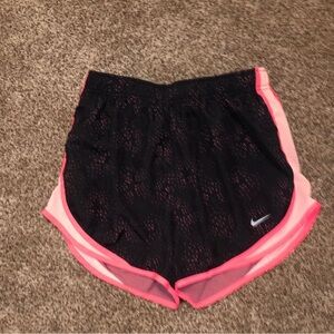 Women’s black and pink Nike shorts size medium gym workout sporty shorts